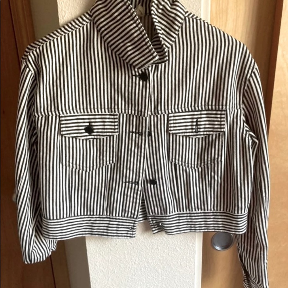 Denim cropped jacket black and white striped